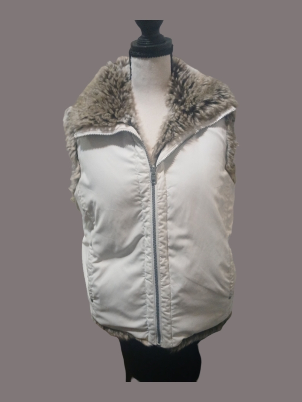 Weatherproof Garment Company Cream Faux Fur Lined Reversable Puffer Vest Size LG